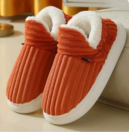 Chaussons Guimauve rouge, velours côtelé et col moumoute
